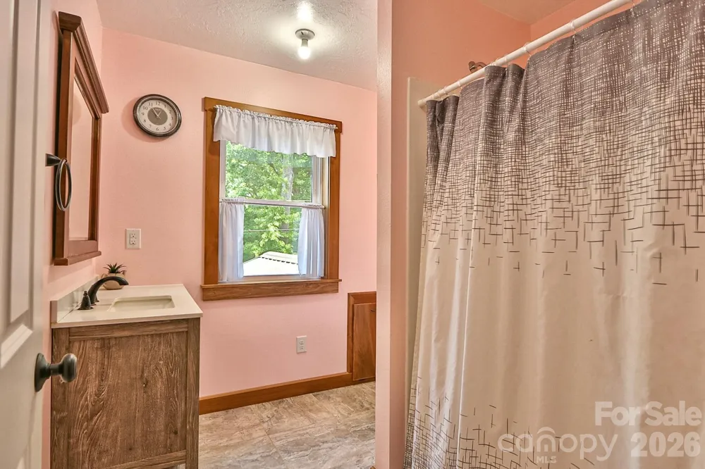 4844 Saint Paul Church Road Hamptonville, NC 27020