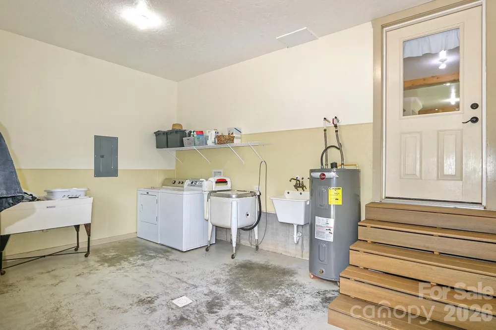 4844 Saint Paul Church Road Hamptonville, NC 27020