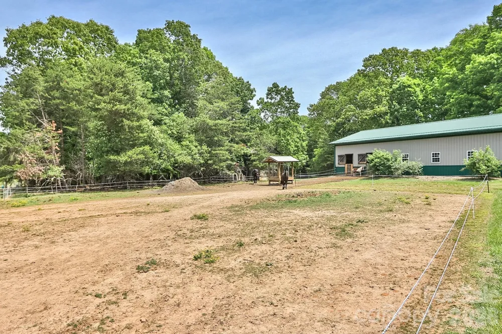 4844 Saint Paul Church Road Hamptonville, NC 27020