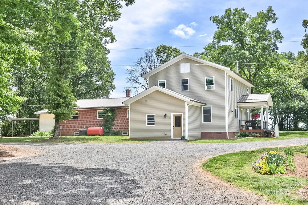 4844 Saint Paul Church Road Hamptonville, NC 27020