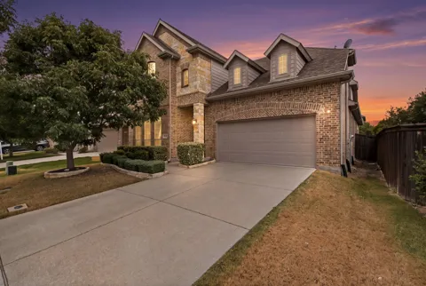 3525 Charleston Drive