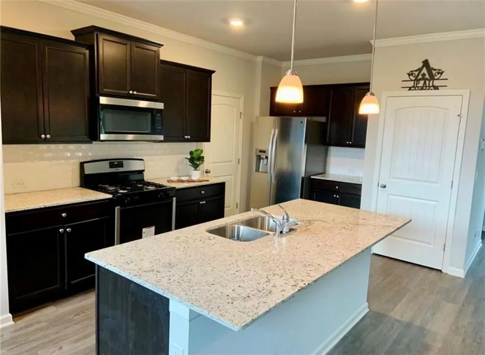 5709 Turnstone Trail Flowery Branch, GA 30542