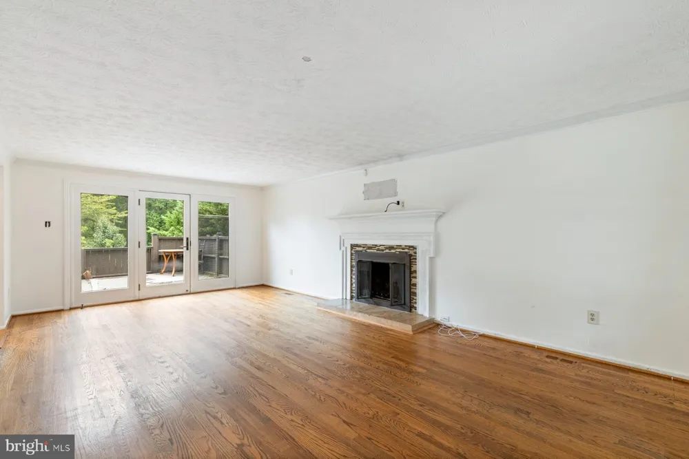 2 TOPWOOD COURT Parkville, MD 21234