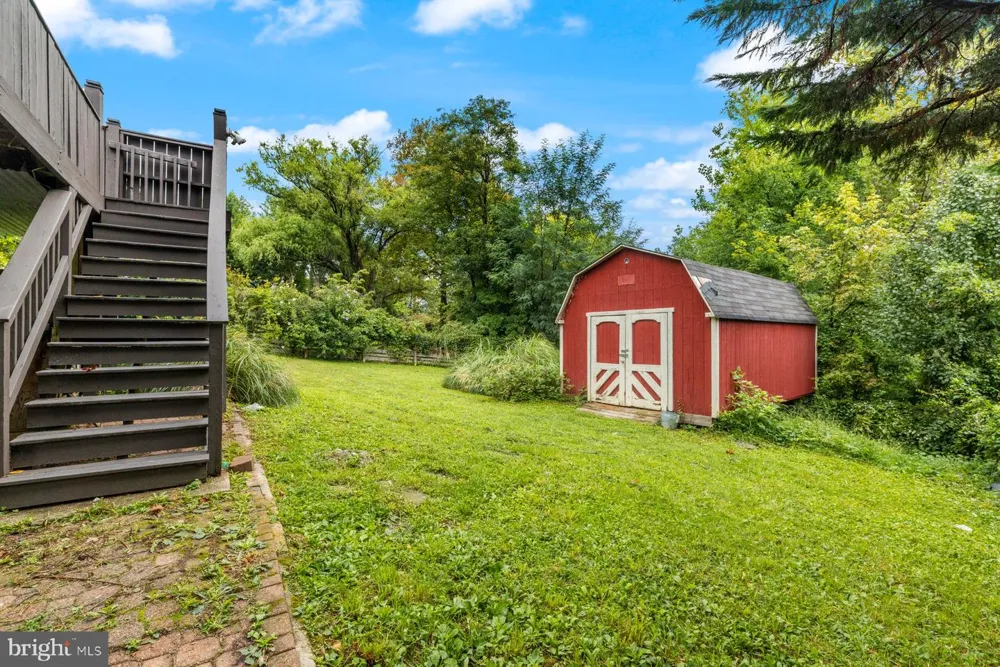 2 TOPWOOD COURT Parkville, MD 21234
