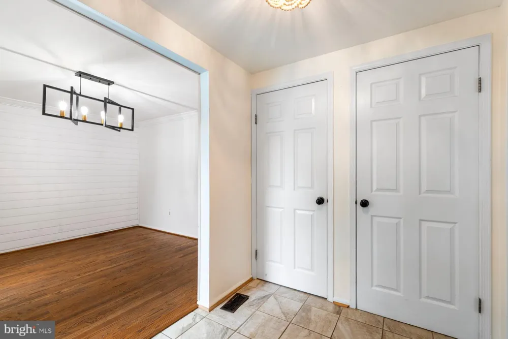 2 TOPWOOD COURT Parkville, MD 21234