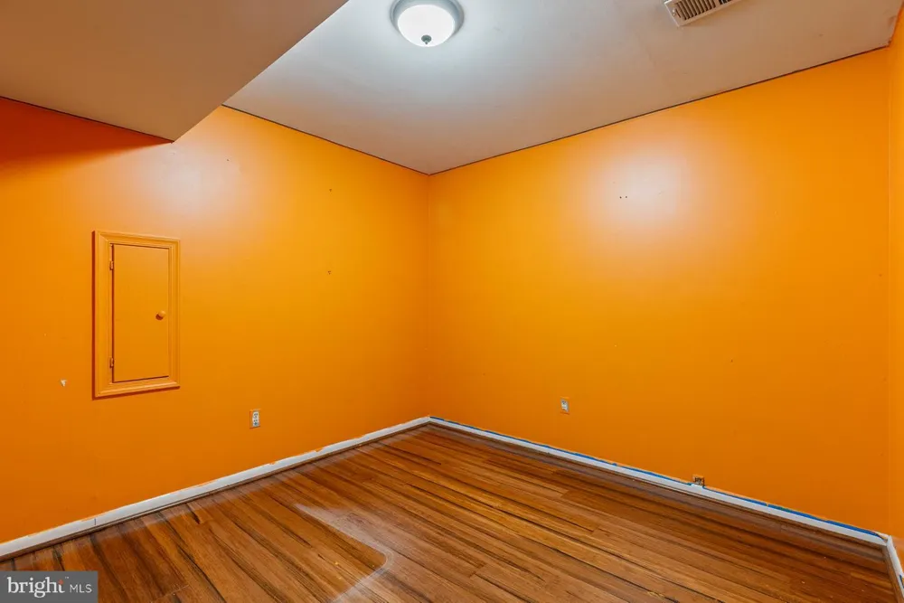 2 TOPWOOD COURT Parkville, MD 21234