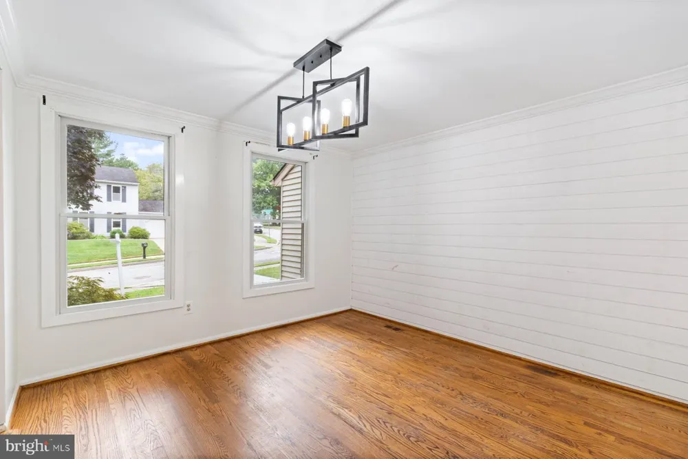 2 TOPWOOD COURT Parkville, MD 21234