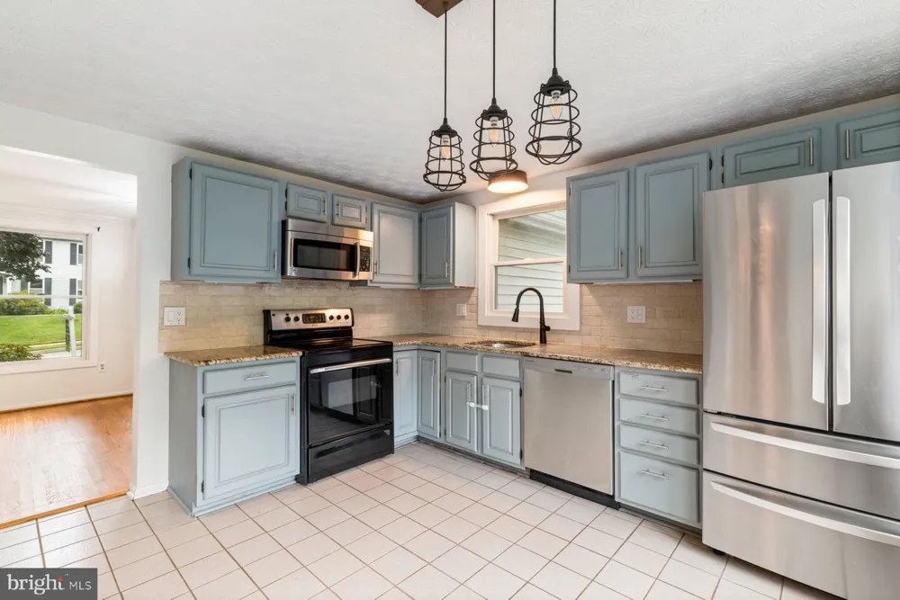 2 TOPWOOD COURT Parkville, MD 21234
