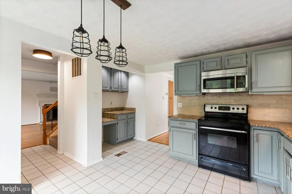 2 TOPWOOD COURT Parkville, MD 21234