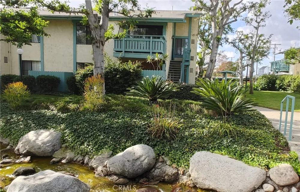 20535 S Vermont Avenue #4 Torrance, CA 90502