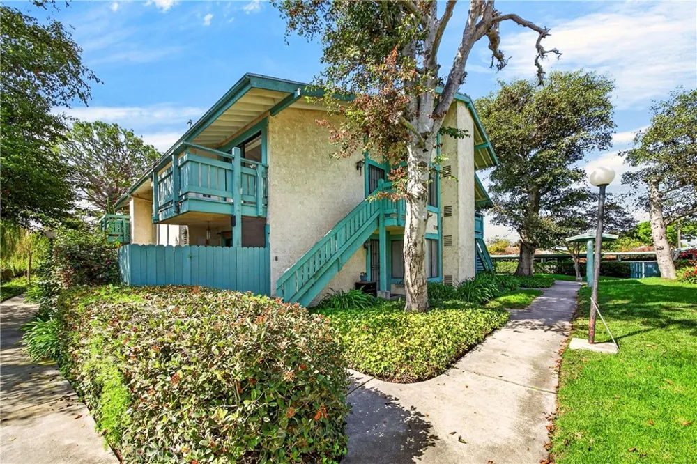 20535 S Vermont Avenue #4 Torrance, CA 90502