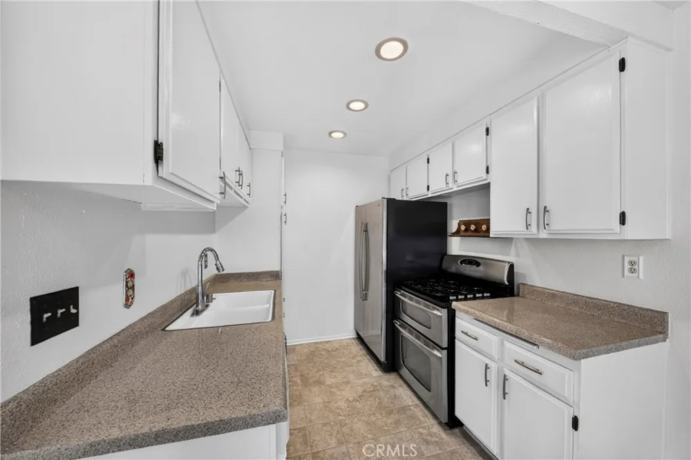 20535 S Vermont Avenue #4 Torrance, CA 90502
