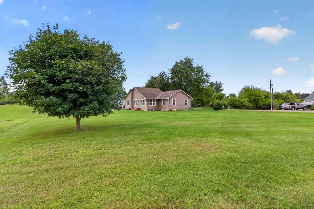 10375 Ferris Court Cement City, MI 49233