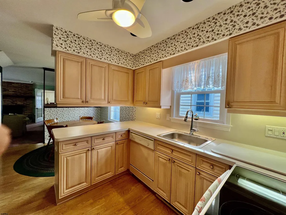 3653 West Ave Ocean City, NJ 08226