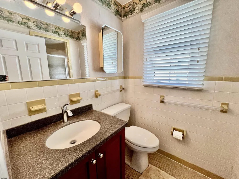 3653 West Ave Ocean City, NJ 08226