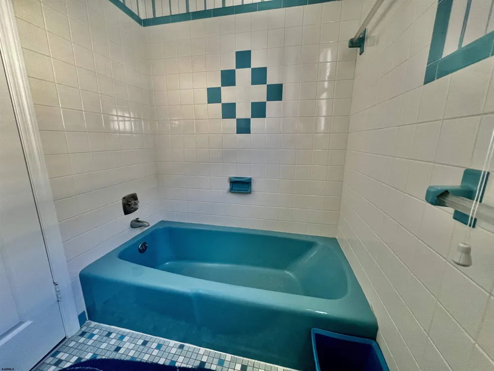 3653 West Ave Ocean City, NJ 08226