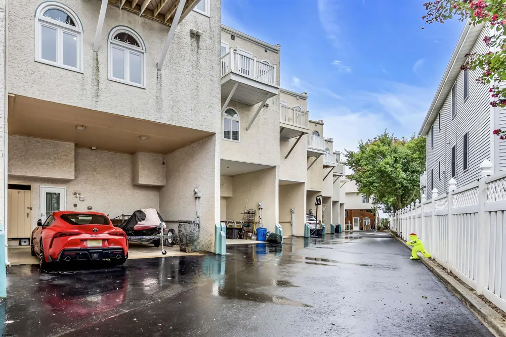 9 W 6th Street Ocean City, NJ 08226