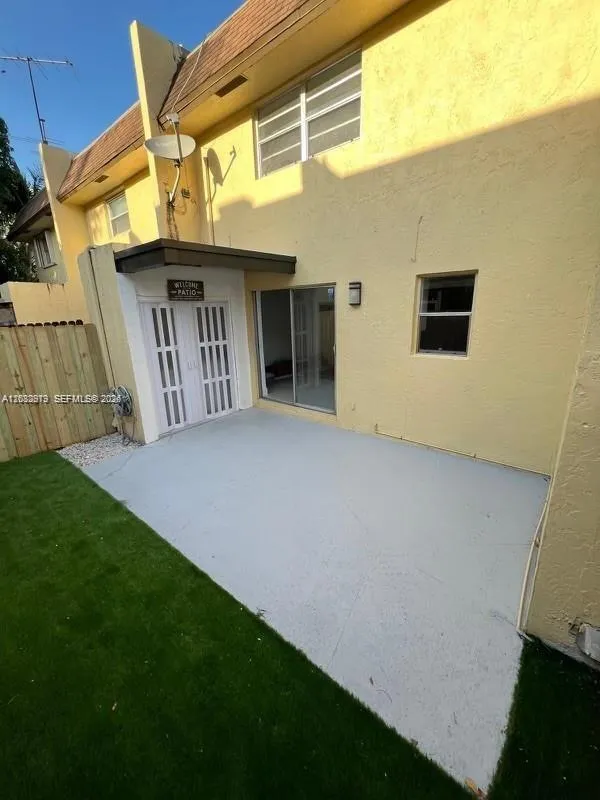 6628 SW 41st St #6628 Davie, FL 33314