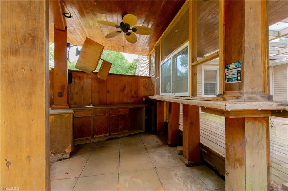 1511 Sharon Road Winston-Salem, NC 27103