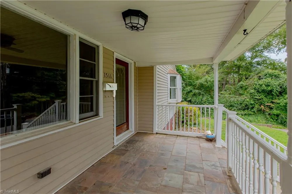 1511 Sharon Road Winston-Salem, NC 27103