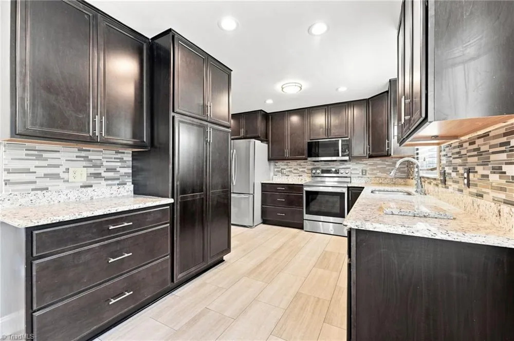 105 Peach Orchard Drive Greensboro, NC 27455