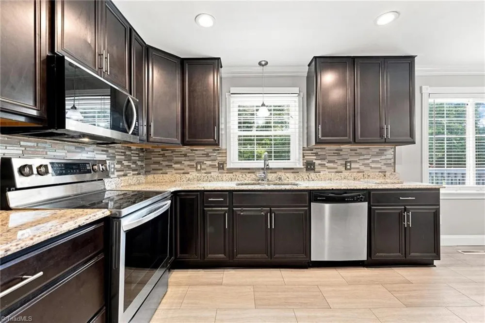 105 Peach Orchard Drive Greensboro, NC 27455