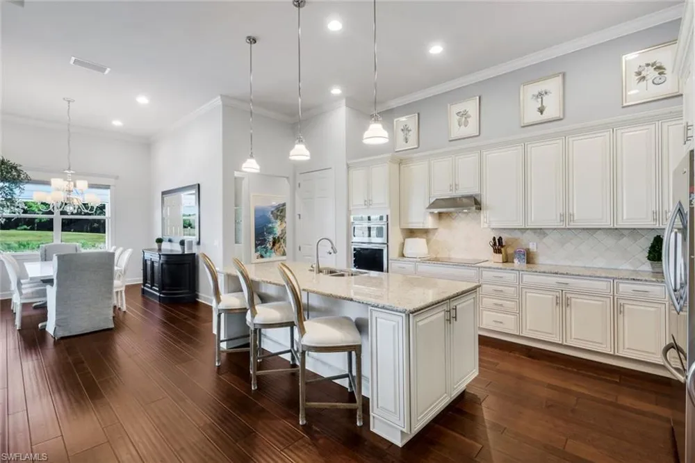 9238 Ores Circle Naples, FL 34120