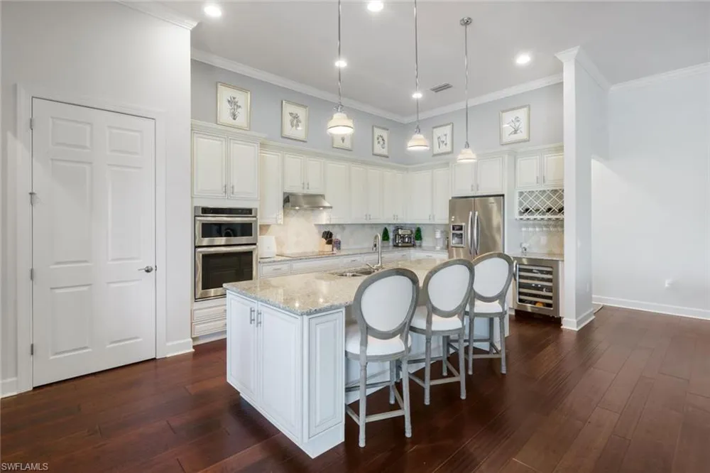 9238 Ores Circle Naples, FL 34120