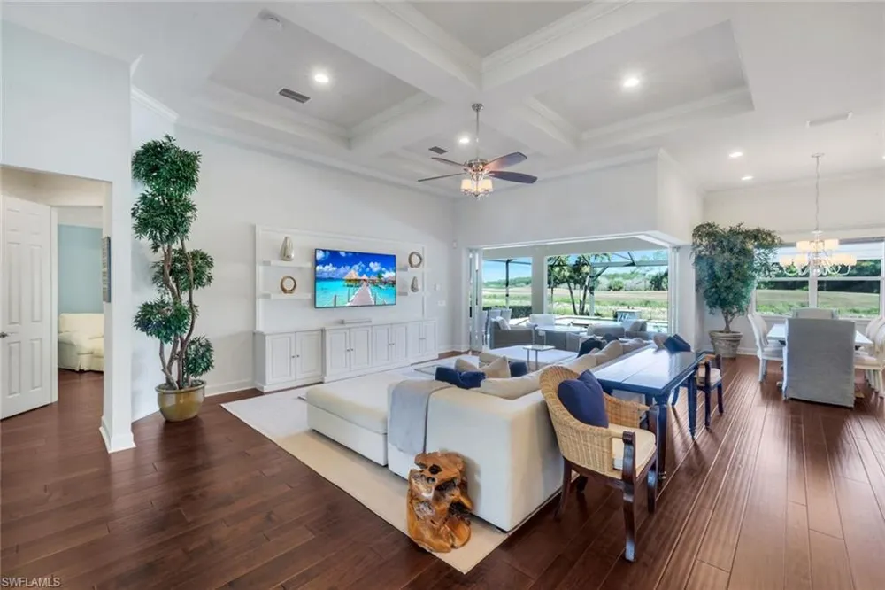 9238 Ores Circle Naples, FL 34120