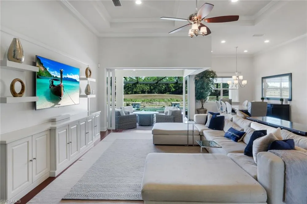 9238 Ores Circle Naples, FL 34120