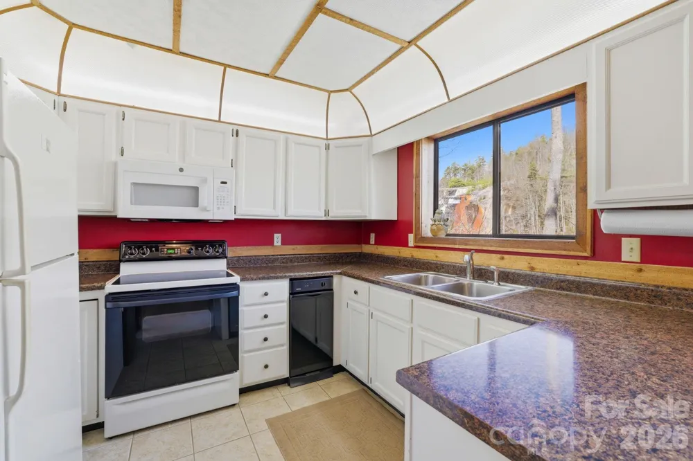 221 Toxaway Falls Drive #1 Lake Toxaway, NC 28747