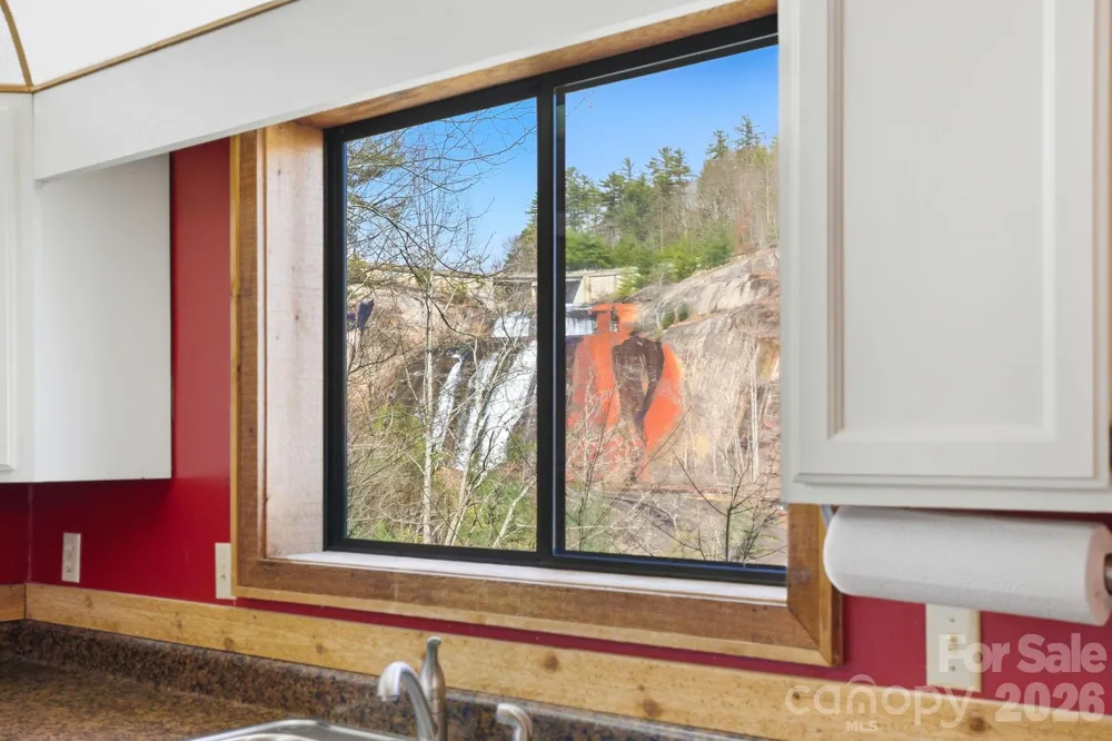 221 Toxaway Falls Drive #1 Lake Toxaway, NC 28747