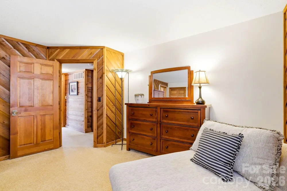 221 Toxaway Falls Drive #1 Lake Toxaway, NC 28747