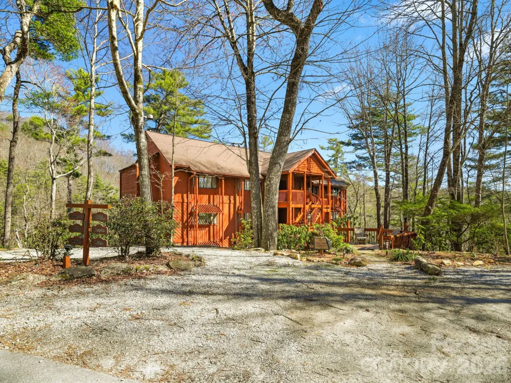 221 Toxaway Falls Drive #1 Lake Toxaway, NC 28747