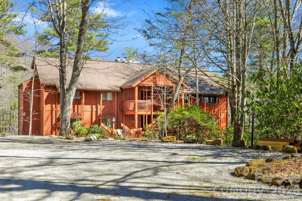 221 Toxaway Falls Drive #1 Lake Toxaway, NC 28747