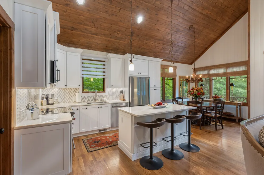 16 Hillside Lane Cashiers, NC 28717