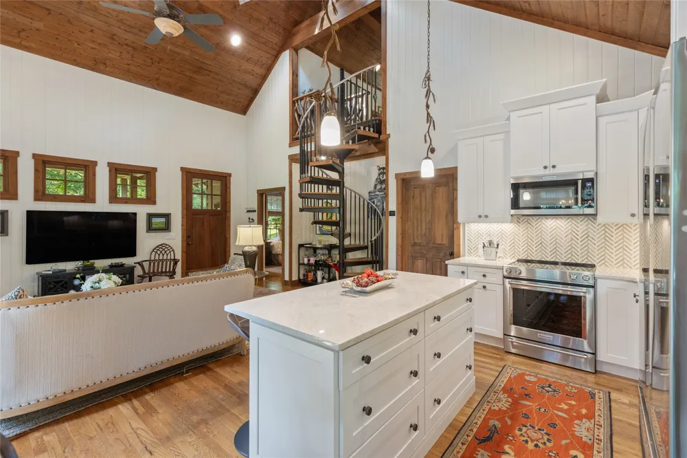 16 Hillside Lane Cashiers, NC 28717