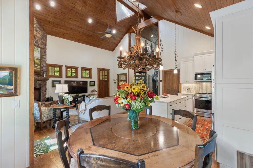 16 Hillside Lane Cashiers, NC 28717