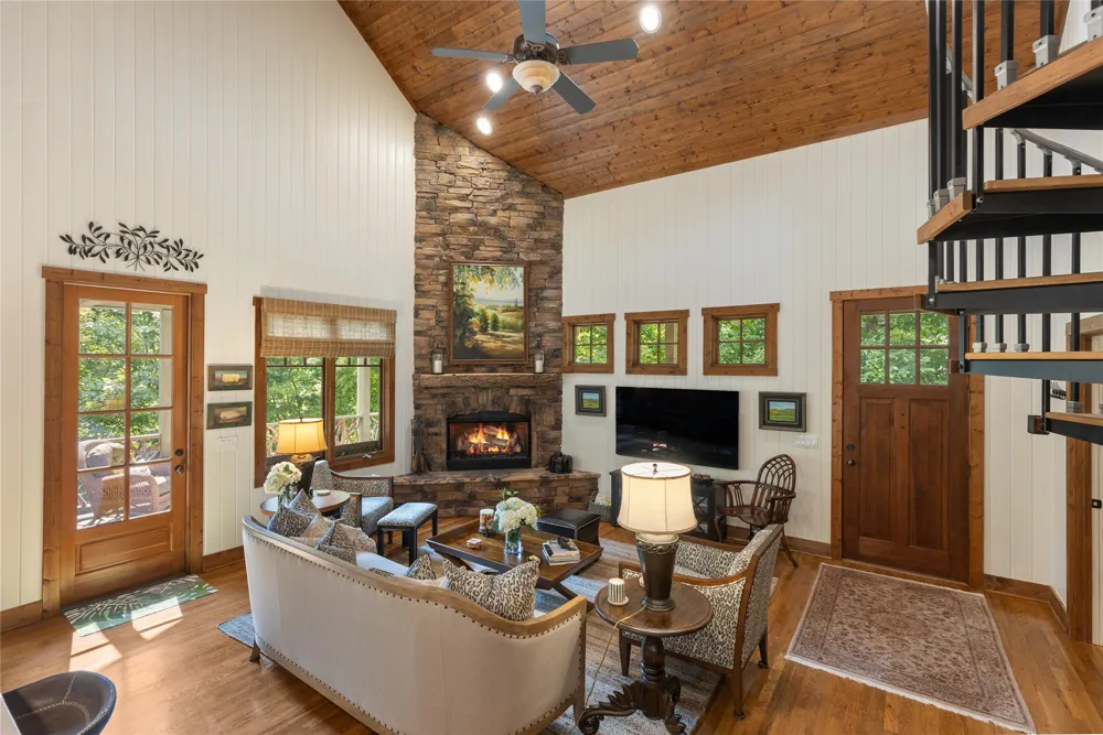 16 Hillside Lane Cashiers, NC 28717