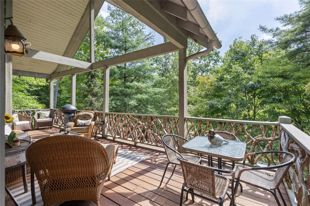 16 Hillside Lane Cashiers, NC 28717