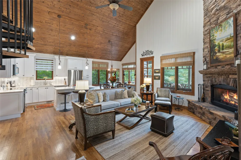 16 Hillside Lane Cashiers, NC 28717