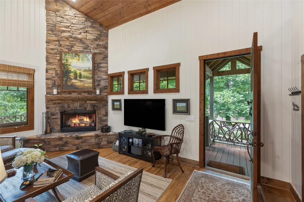 16 Hillside Lane Cashiers, NC 28717