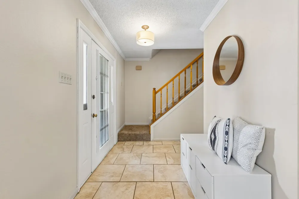 1214 Eaton Lane Grapevine, TX 76051