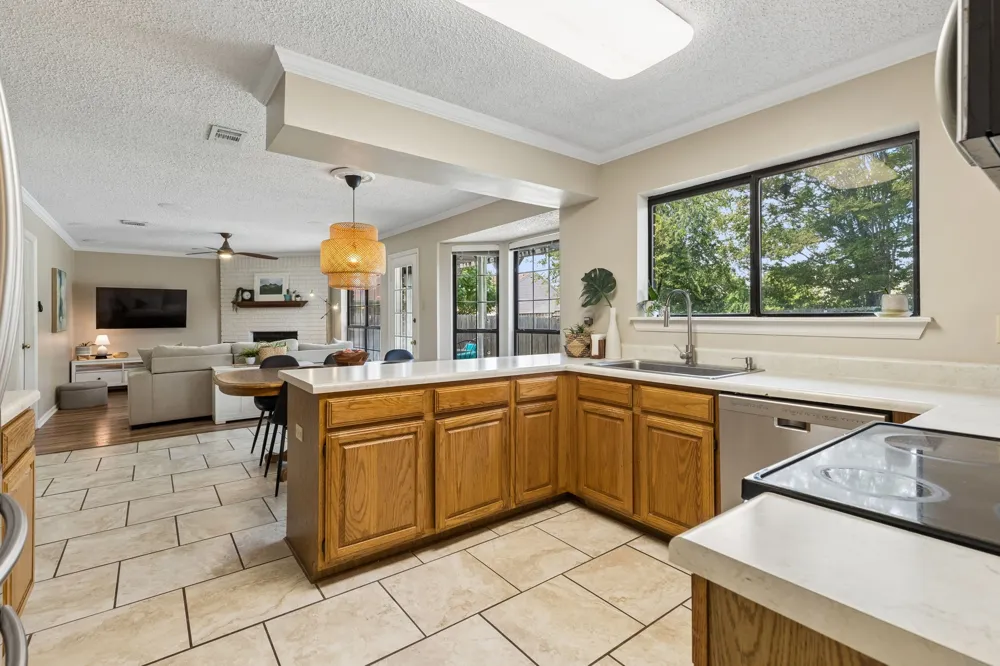 1214 Eaton Lane Grapevine, TX 76051