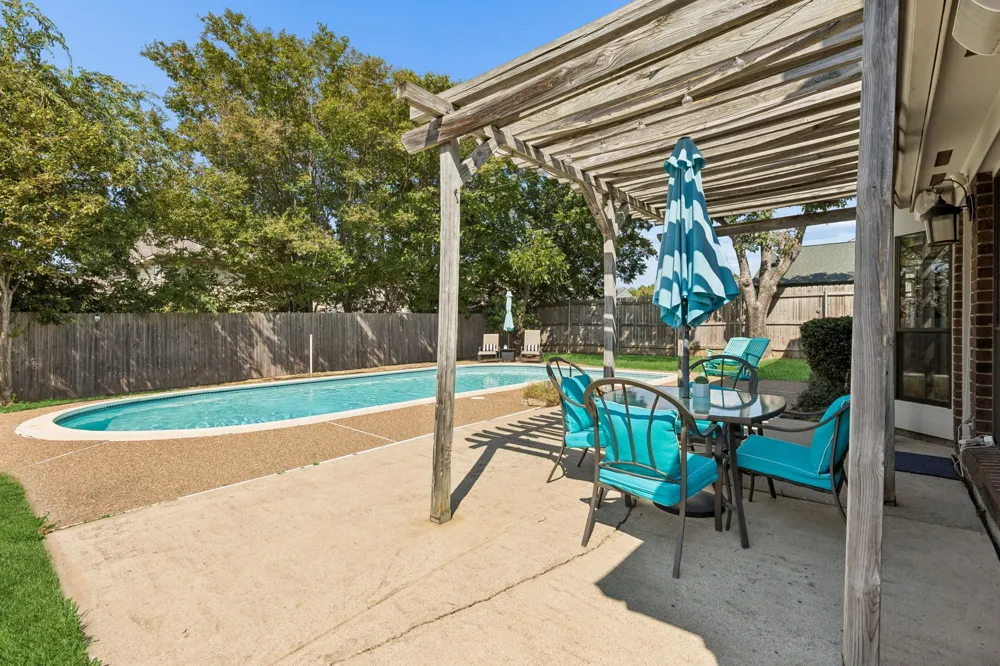 1214 Eaton Lane Grapevine, TX 76051