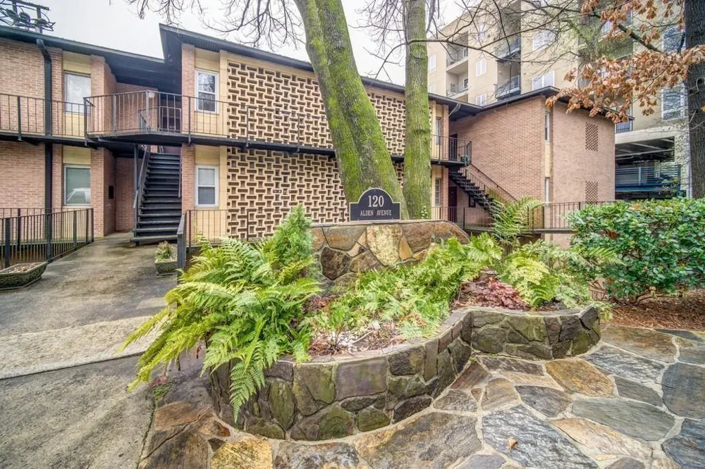 120 NW Alden Avenue NW #A 2 Atlanta, GA 30309