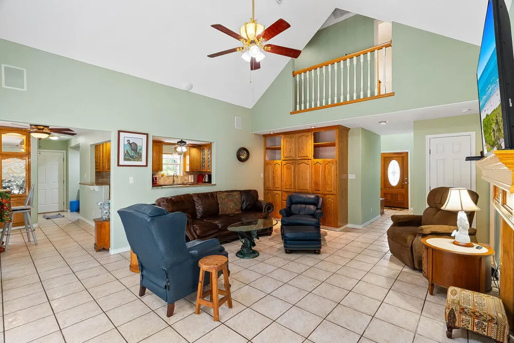330 Sanctuary Dr. Rockport, TX 78382