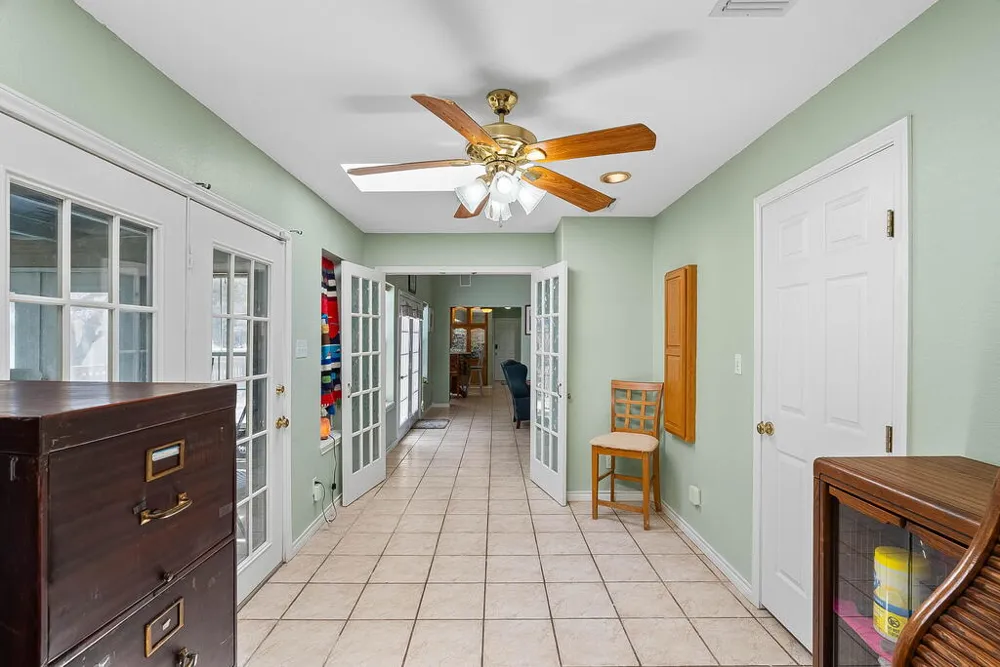 330 Sanctuary Dr. Rockport, TX 78382