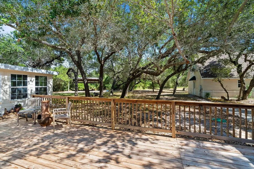 330 Sanctuary Dr. Rockport, TX 78382