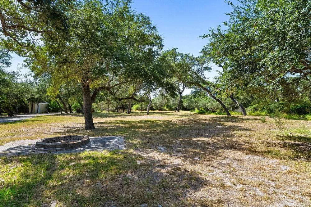 330 Sanctuary Dr. Rockport, TX 78382